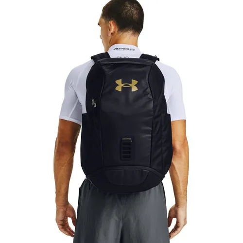 Under Armour Men's Contain Backpack 1354935. Embroidery is available on this item.