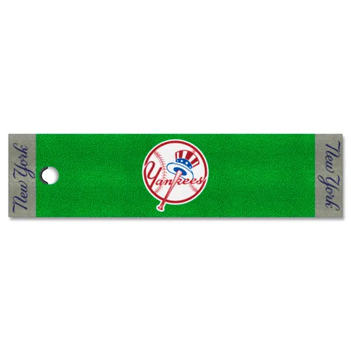Fan Mats New York Yankees Putting Green Mat - 1.5Ft. X 6Ft.